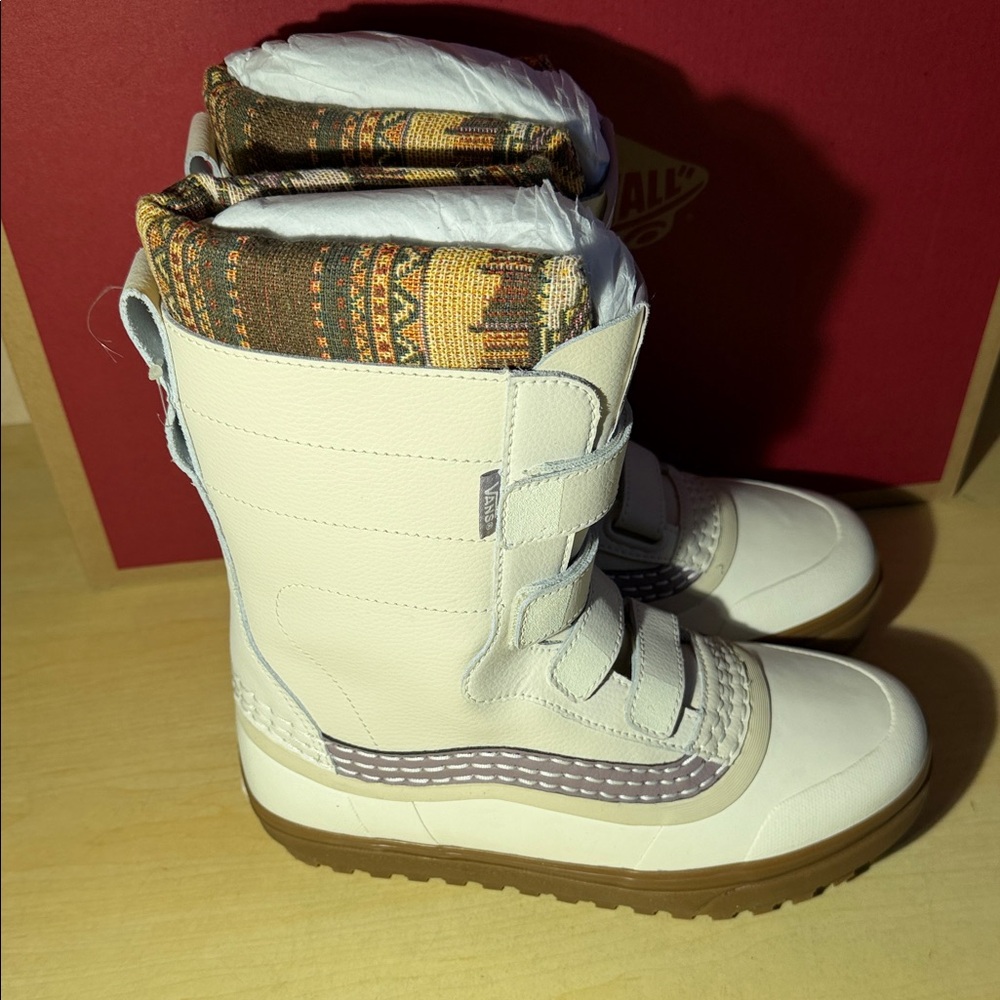 Vans White and Brown Winter Boots